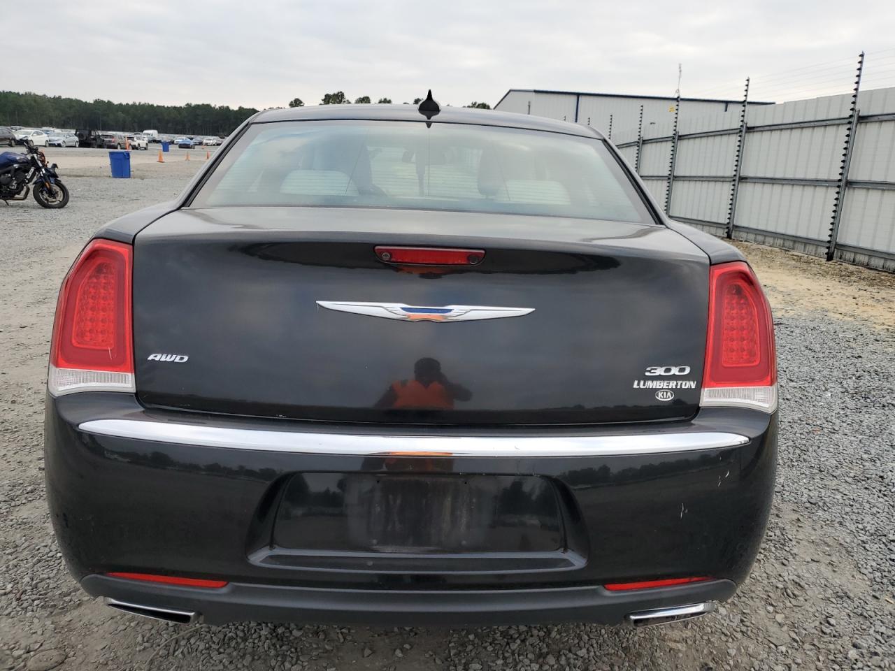 2018 Chrysler 300 Limited VIN: 2C3CCAKG4JH170366 Lot: 72728674