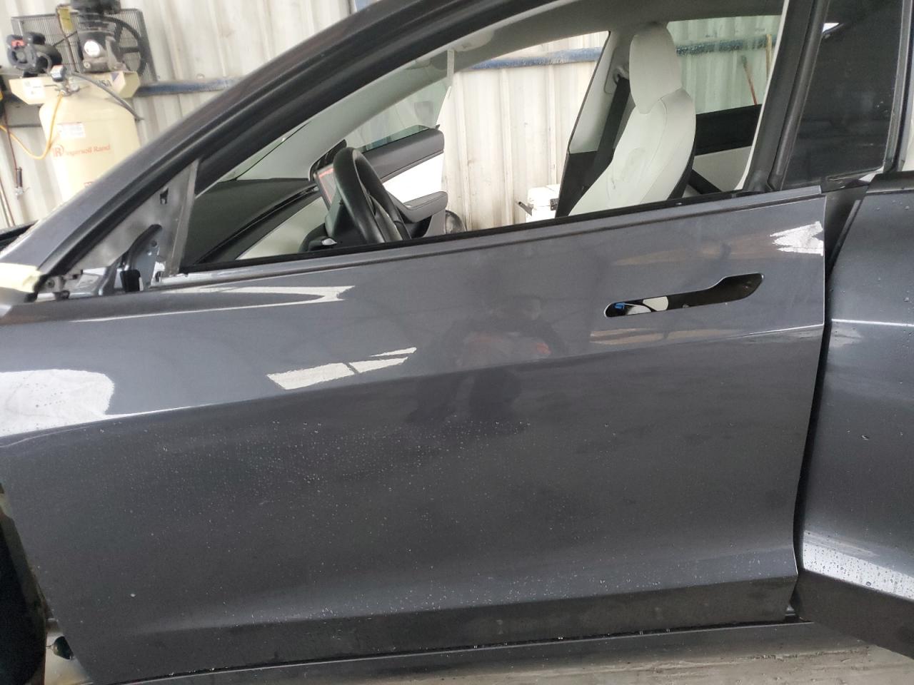 5YJ3E1EB8JF135003 2018 Tesla Model 3