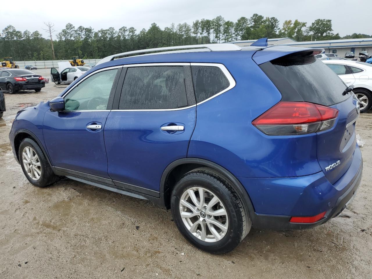 2020 Nissan Rogue - Image 2