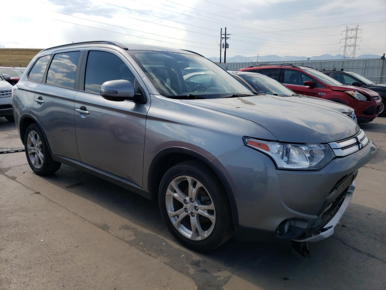 2015 Mitsubishi Outlander - Image 4