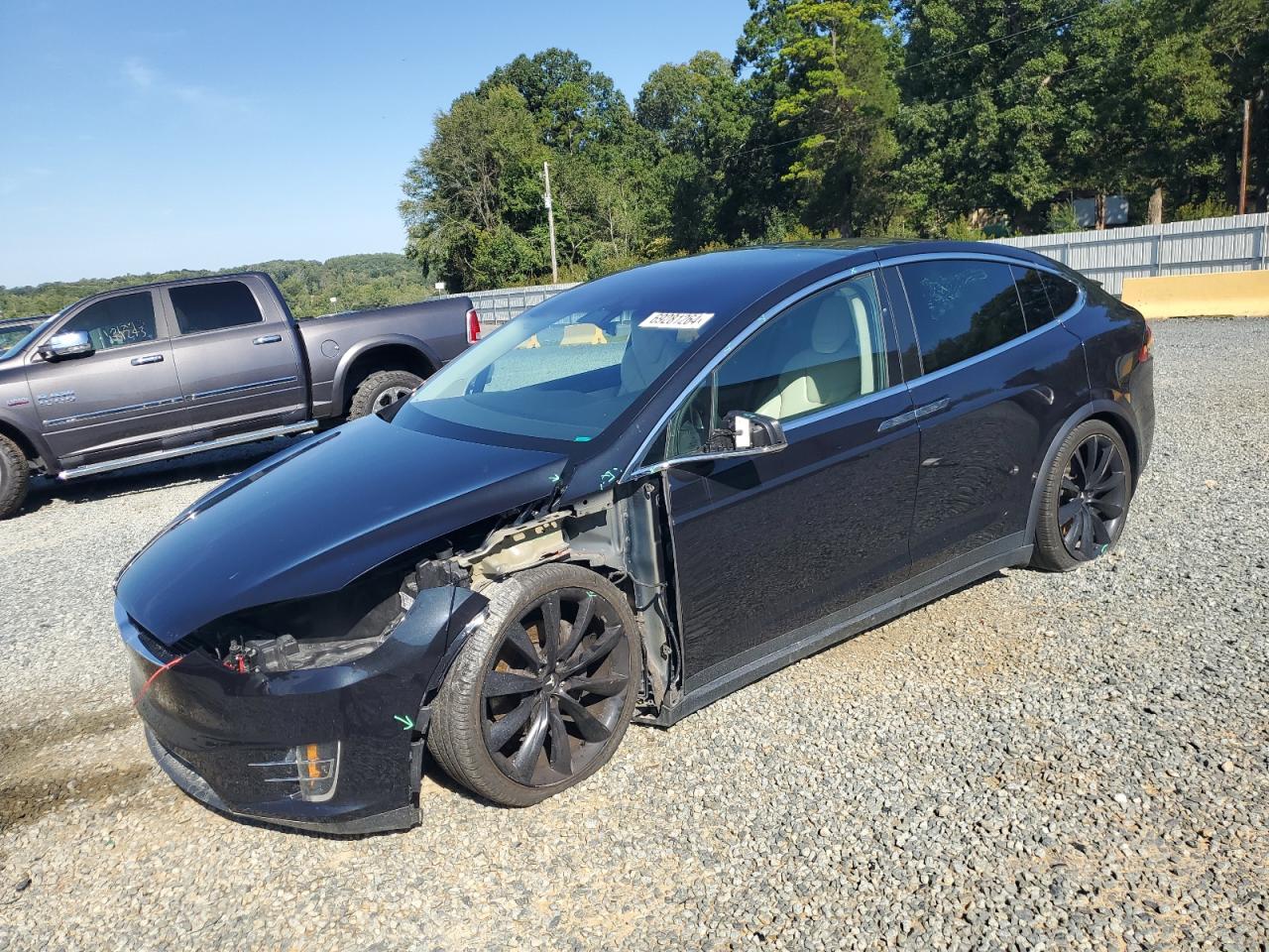 5YJXCBE24HF076538 2017 TESLA MODEL X - Image 1