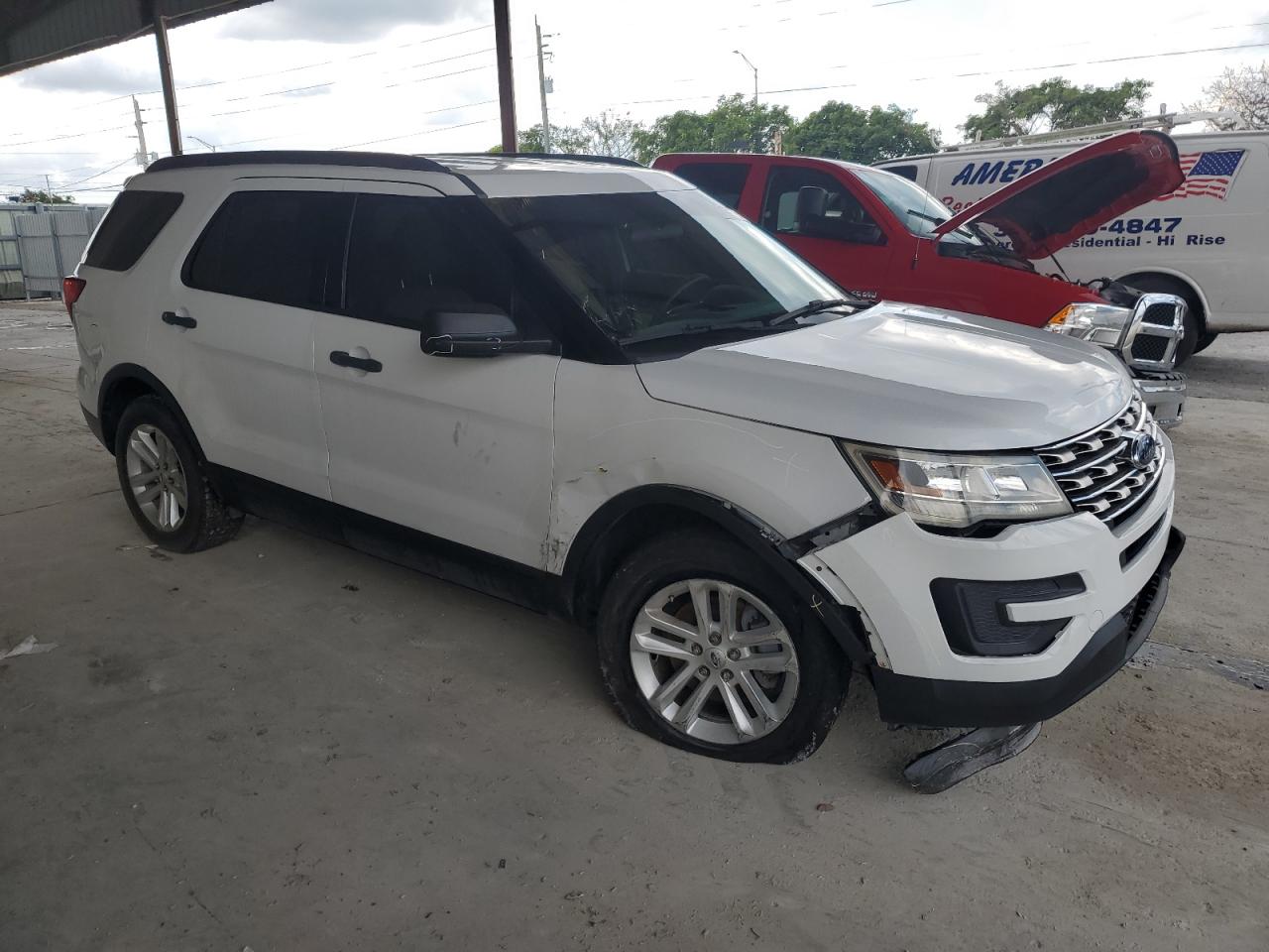 2016 Ford Explorer - Image 4
