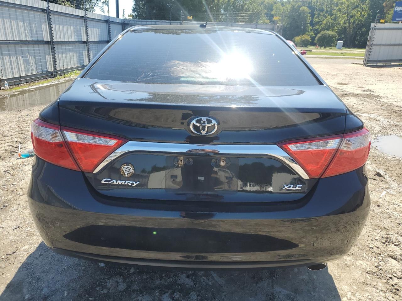 2015 Toyota Camry Le VIN: 4T1BF1FK0FU978775 Lot: 73490514