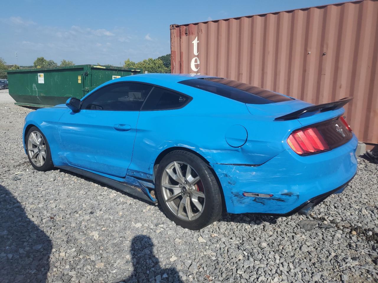 1FA6P8AMXH5209594 2017 FORD MUSTANG - Image 2