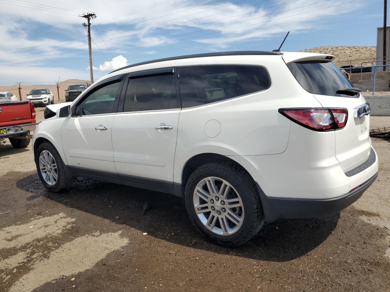 VIN 1GNKRGKD7FJ288973 2015 CHEVROLET TRAVERSE no.2