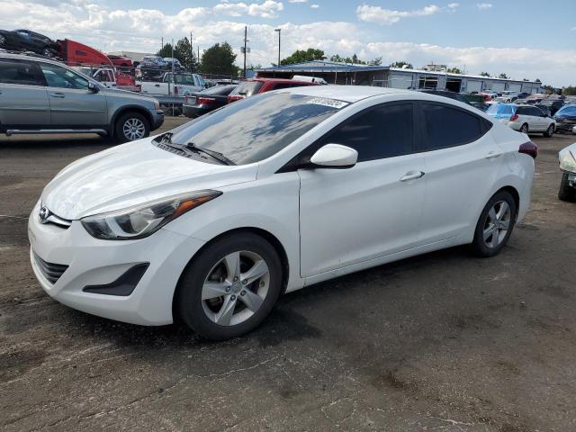 Sedans HYUNDAI ELANTRA 2016 Biały