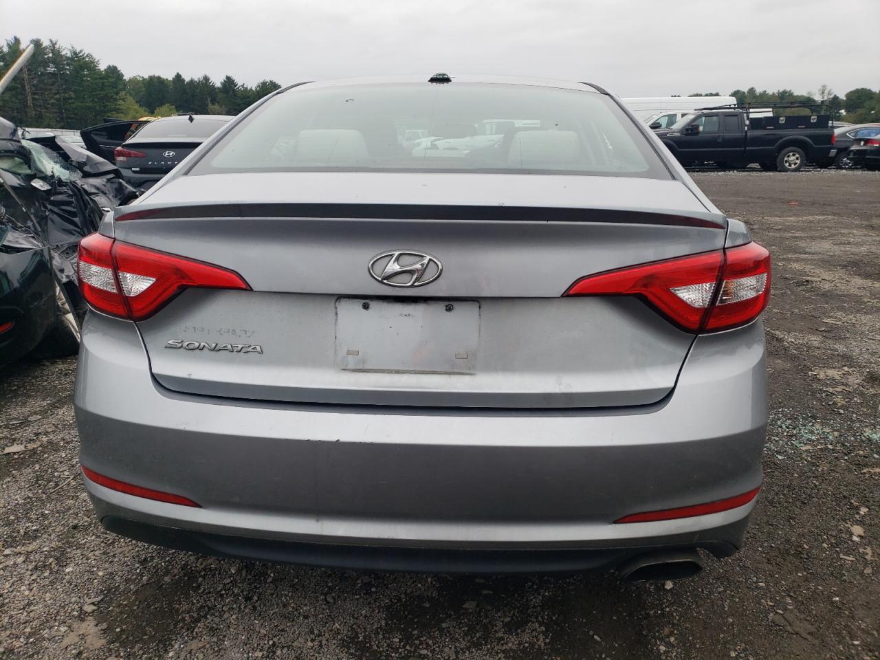 2016 Hyundai Sonata Se VIN: 5NPE24AF2GH422200 Lot: 72371324