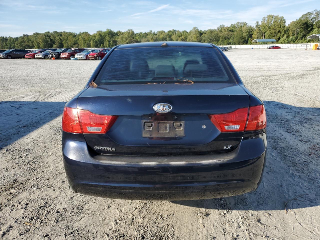 2009 Kia Optima Lx VIN: KNAGE228395297521 Lot: 69668414