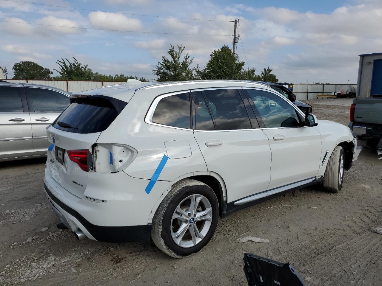 VIN 5UXTR9C57KLD91665 2019 BMW X3 no.3