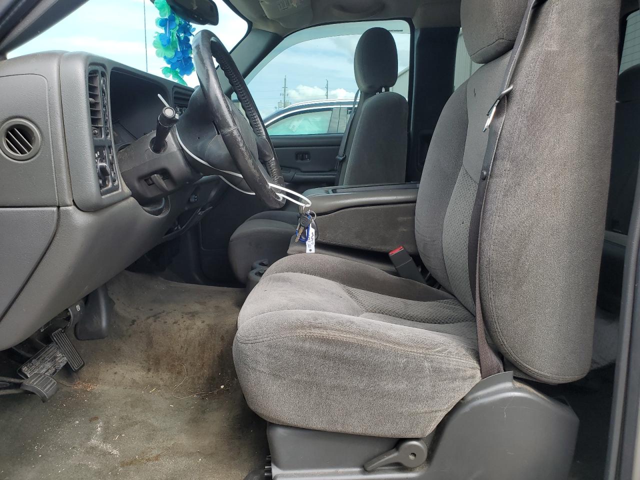 2005 Chevrolet Silverado - Image 7