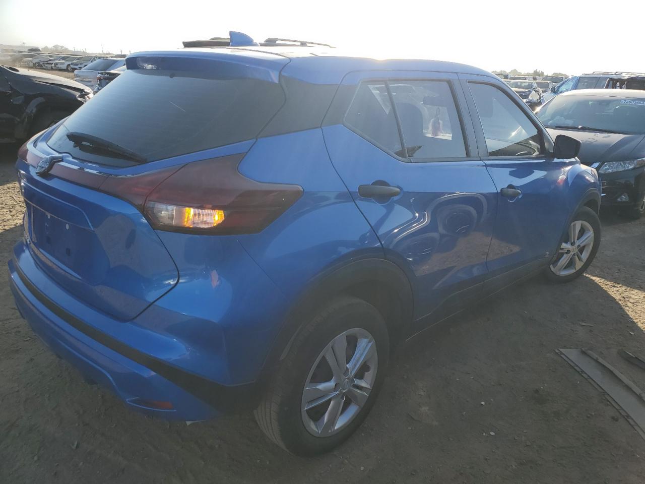 2022 Nissan Kicks - Image 3