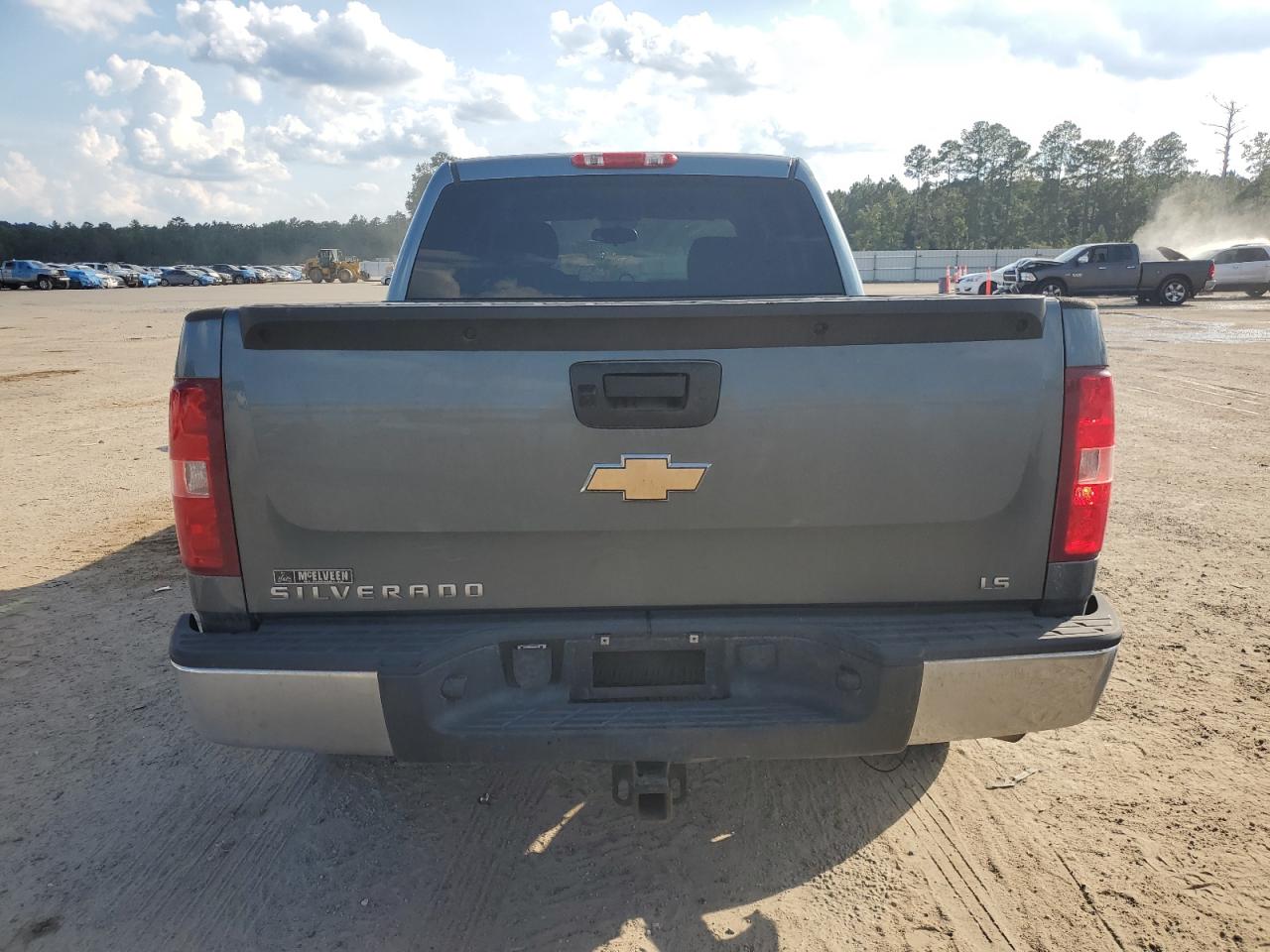 2008 Chevrolet Silverado - Image 6