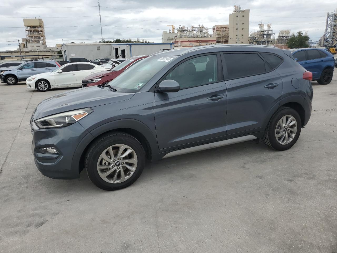 KM8J33A43HU585462 2017 HYUNDAI TUCSON - Image 1