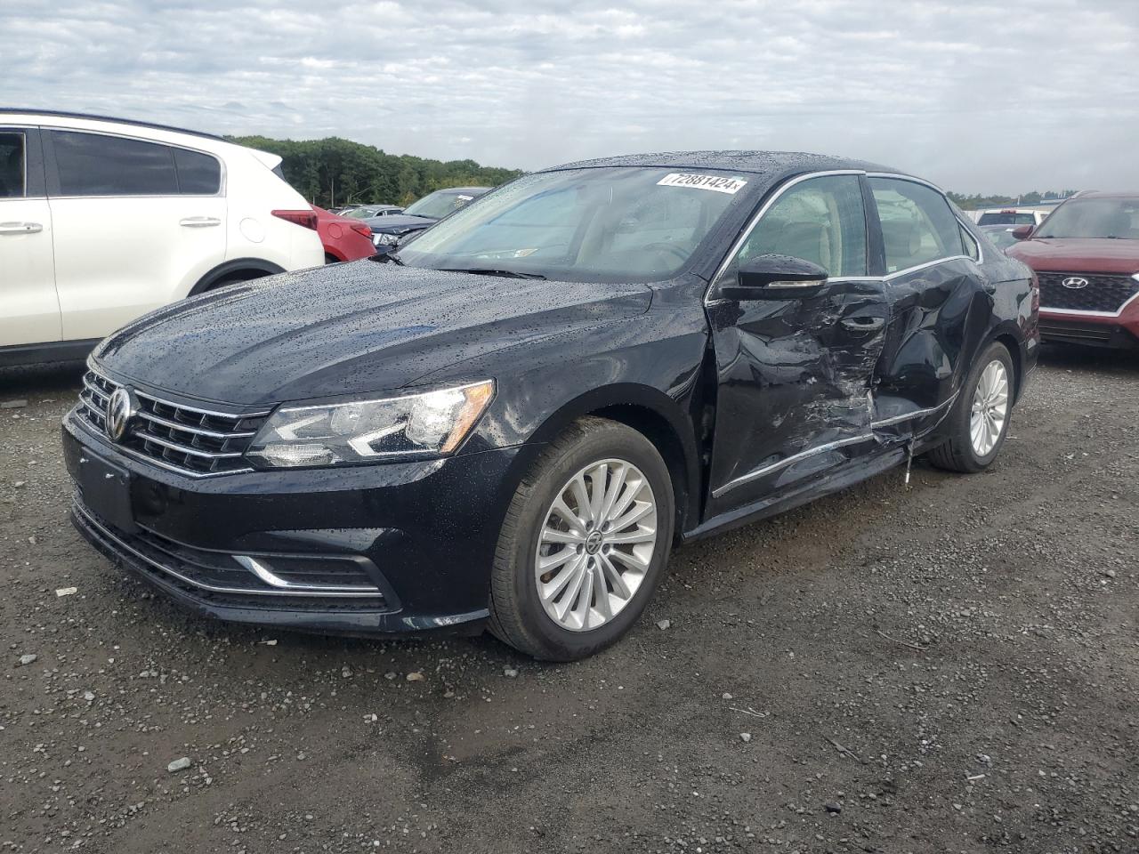 1VWBT7A38HC038889 2017 VOLKSWAGEN PASSAT - Image 1