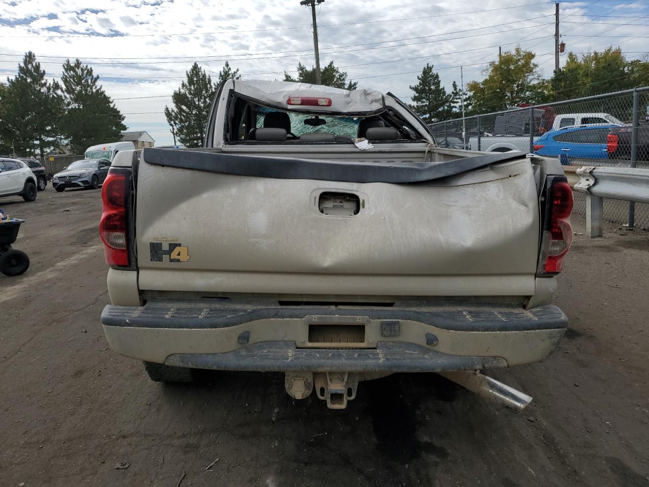 2006 Chevrolet Silverado K2500 Heavy Duty VIN: 1GCHK23276F103606 Lot: 71960354