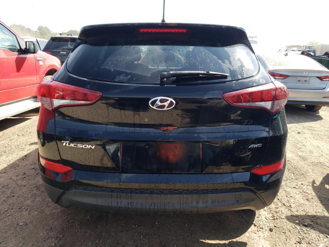 KM8J2CA41JU730880 2018 Hyundai Tucson Se