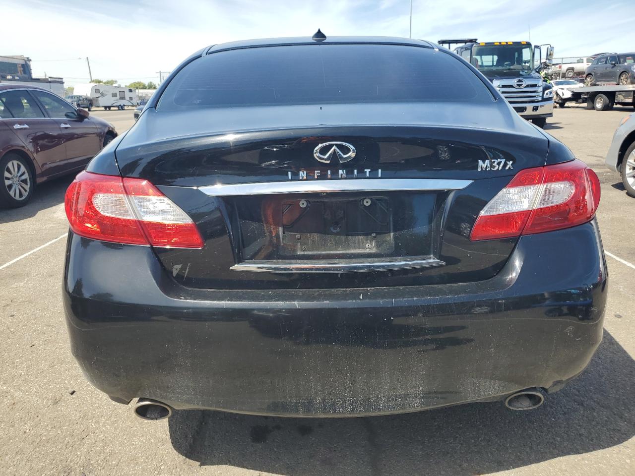 2011 Infiniti M37 X VIN: JN1BY1AR6BM370338 Lot: 69756354