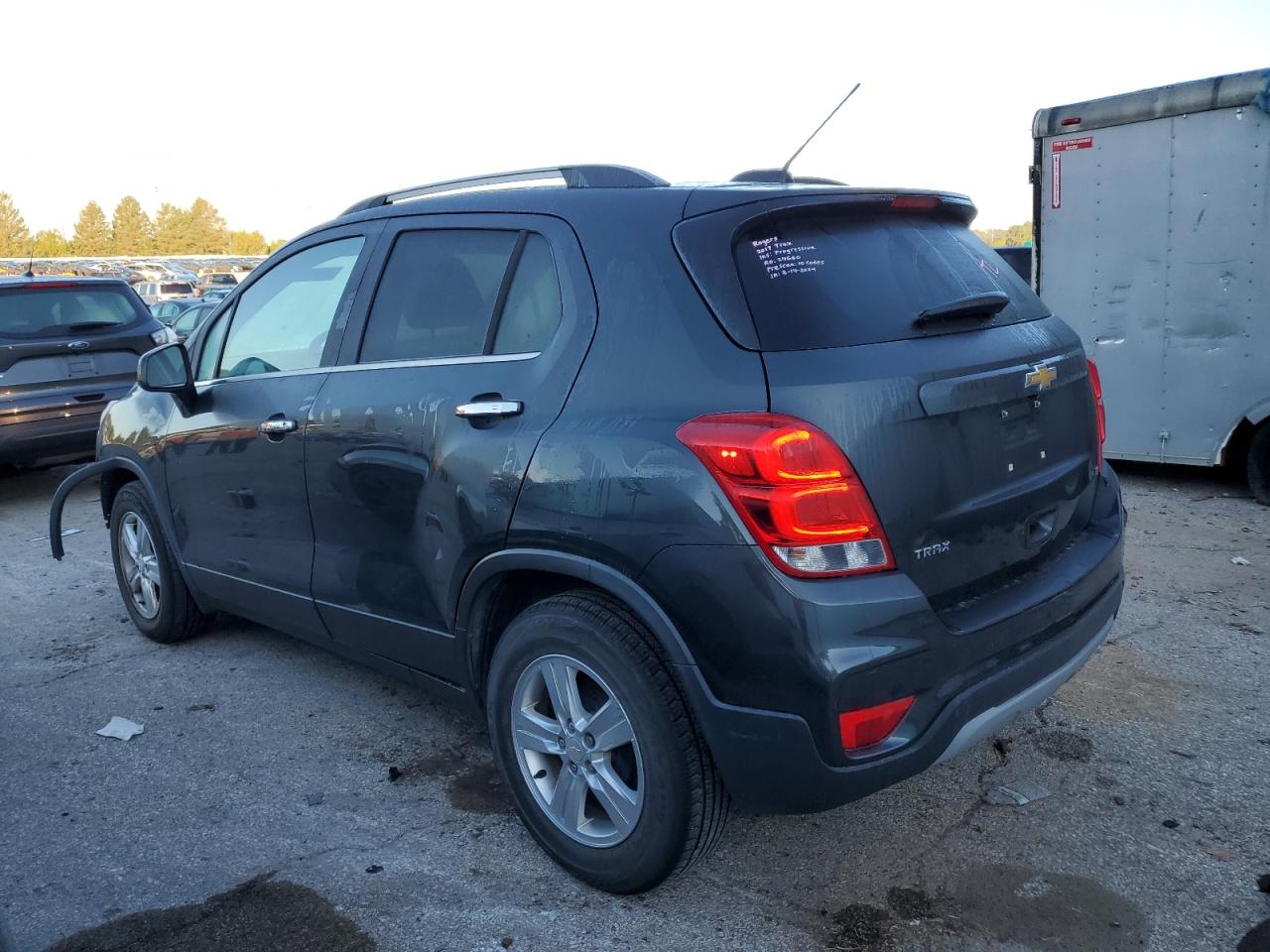 3GNCJLSB2HL140244 2017 CHEVROLET TRAX - Image 2