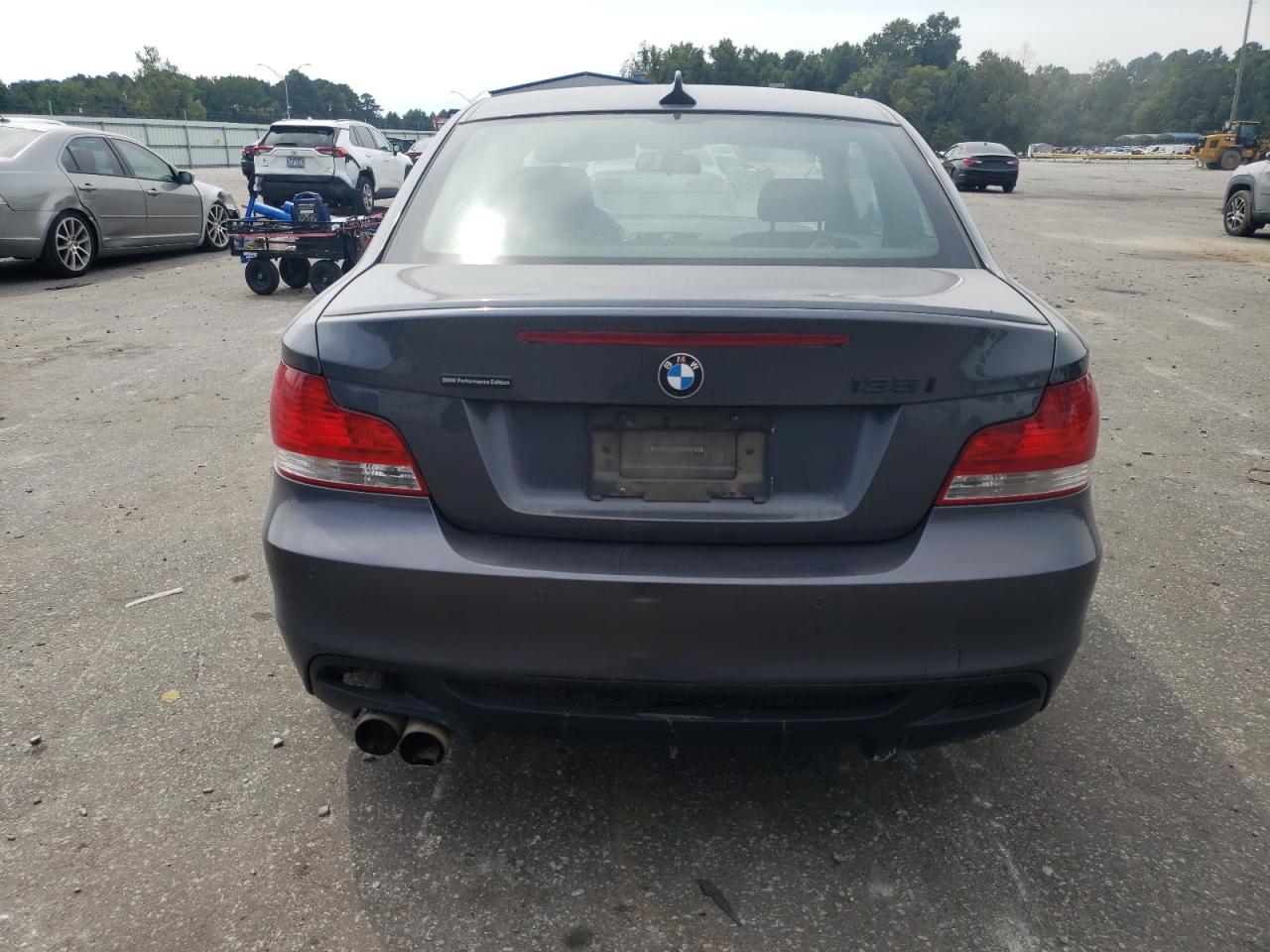 WBAUC73578VF22714 2008 BMW 135 I