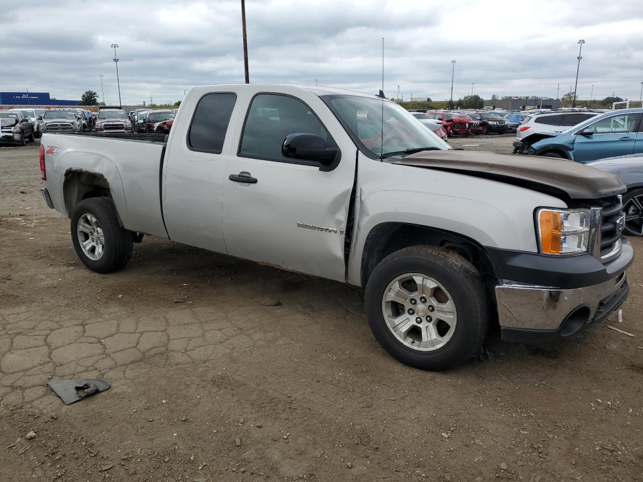 2009 GMC Sierra - Image 4