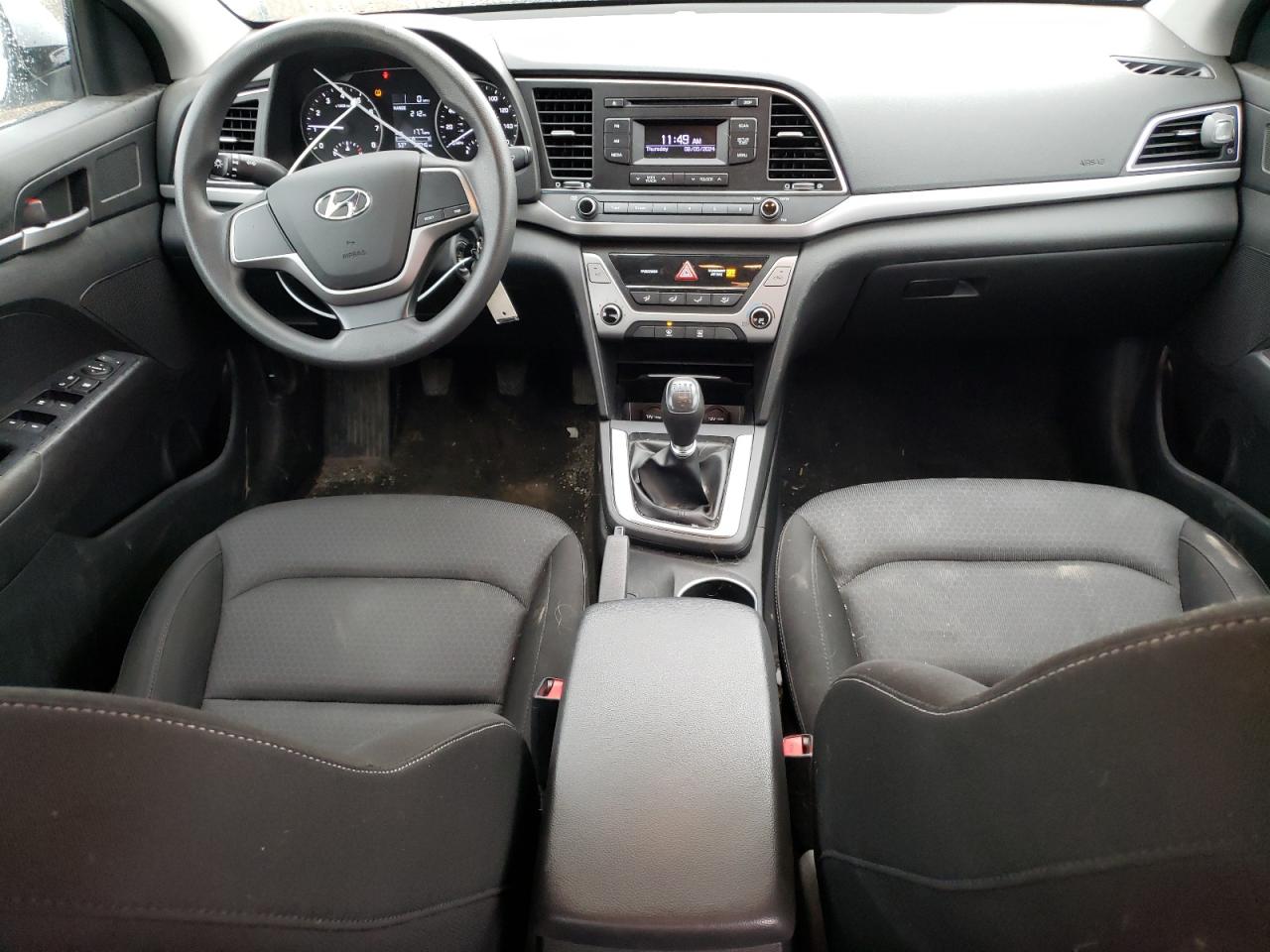 2018 Hyundai Elantra - Image 8