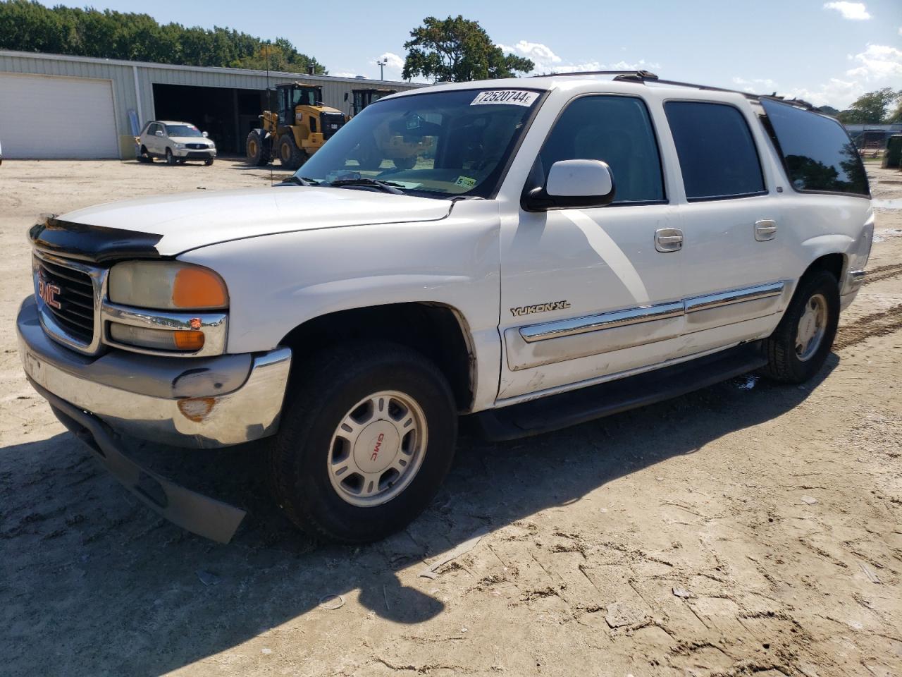 2000 GMC Yukon Xl C1500 VIN: 3GKEC16T5YG124510 Lot: 72520744