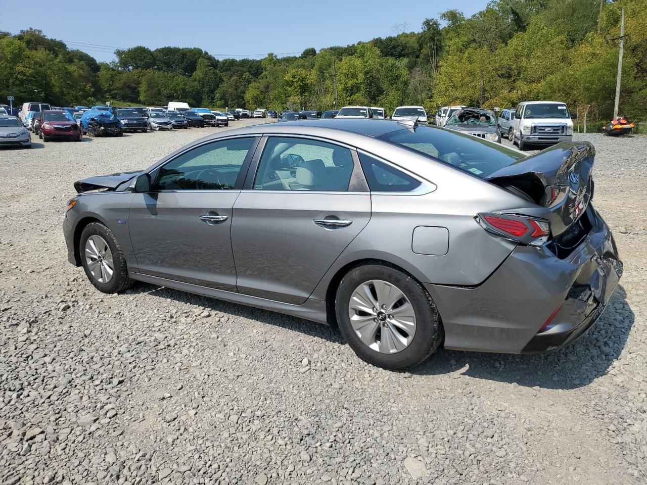 KMHE24L34JA079645 2018 HYUNDAI SONATA - Image 2