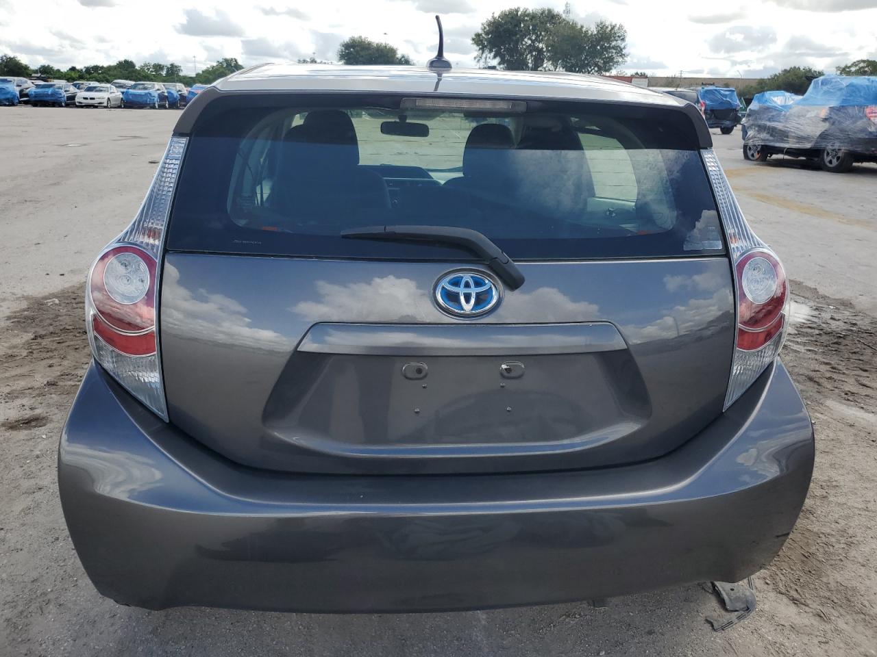 2012 Toyota Prius C VIN: JTDKDTB35C1524751 Lot: 70790734