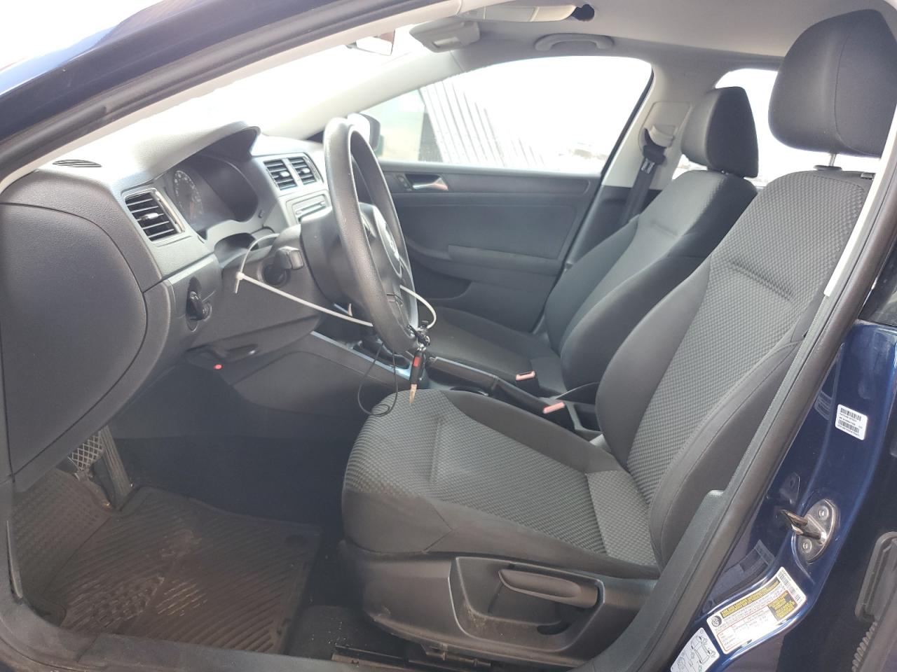 2011 Volkswagen Jetta Base VIN: 3VW2K7AJ7BM094135 Lot: 71879164