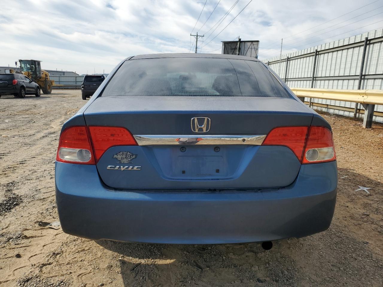 19XFA1F35BE012301 2011 Honda Civic Vp