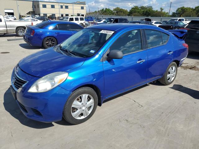  NISSAN VERSA 2014 Granatowy