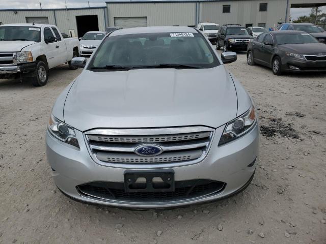  FORD TAURUS 2012 Серебристый