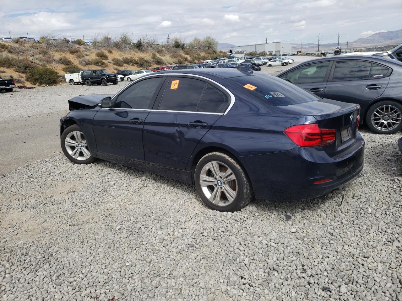 WBA8B9G35HNU53012 2017 BMW 3 SERIES - Image 2