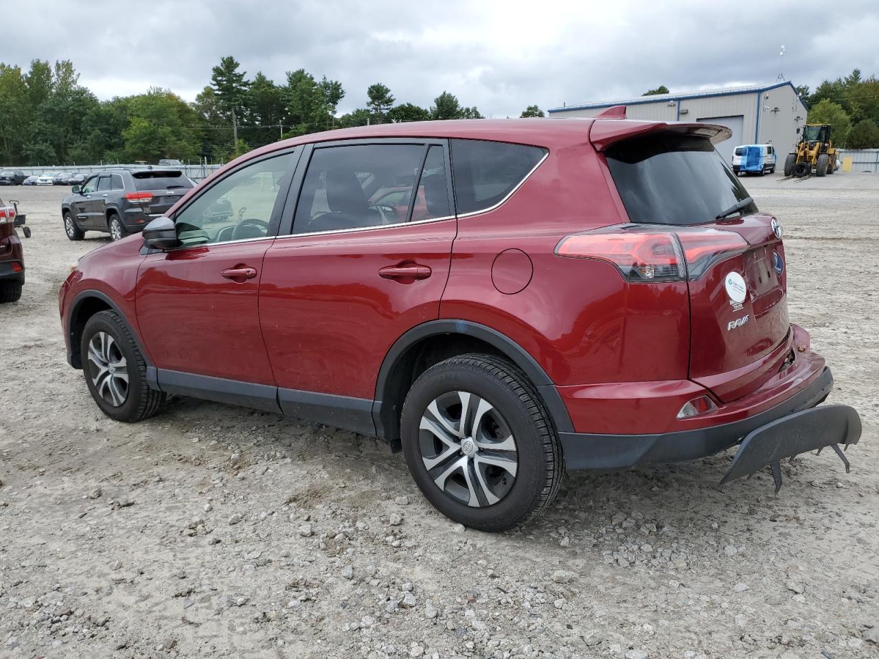 JTMBFREV4JD229386 2018 TOYOTA RAV 4 - Image 2