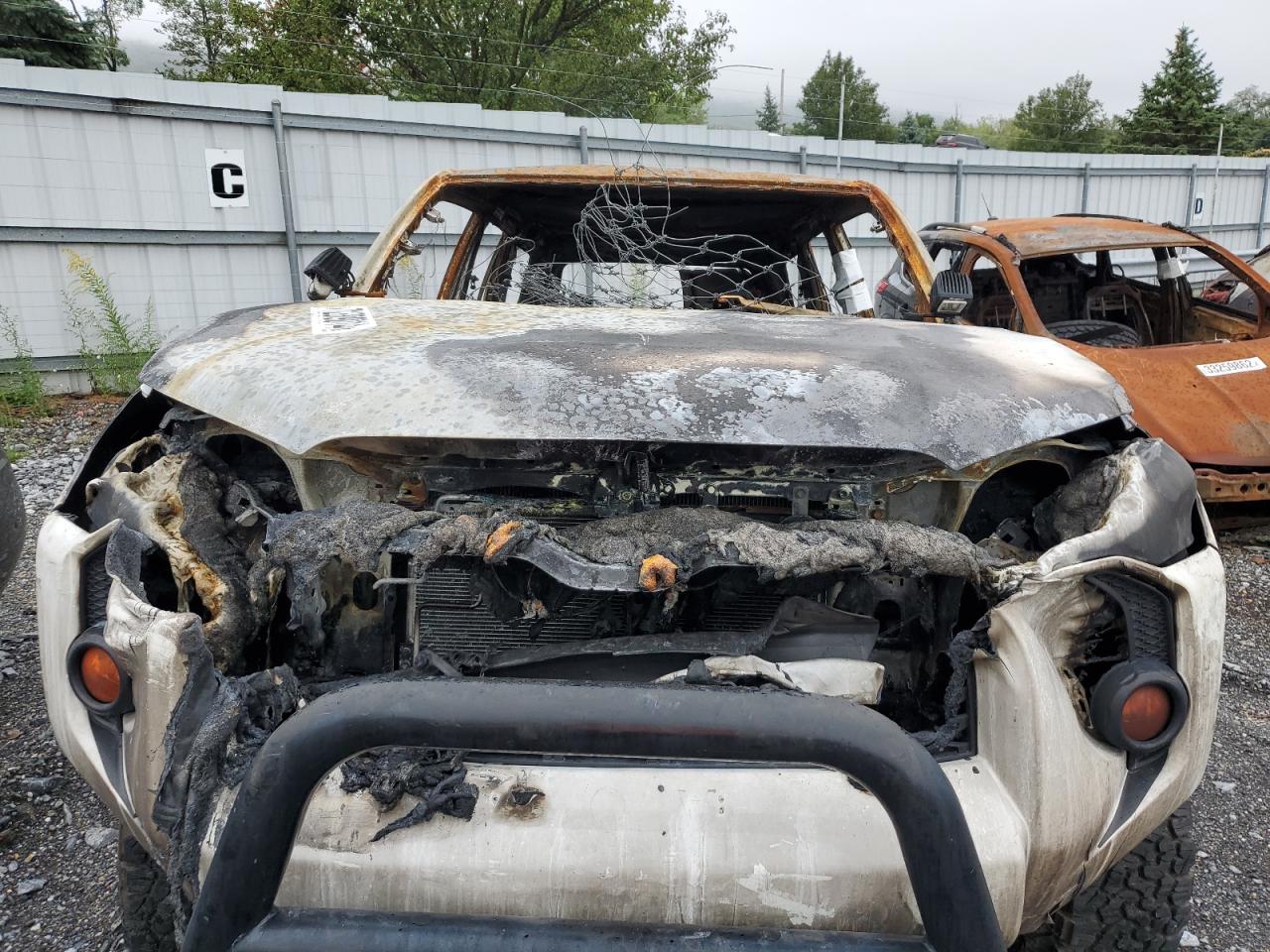 2016 Toyota 4Runner - Image 12