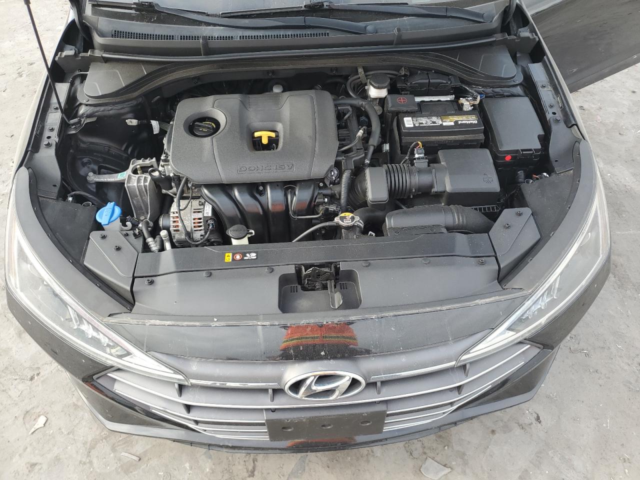2020 Hyundai Elantra - Image 11