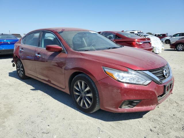  NISSAN ALTIMA 2017 Czerwony