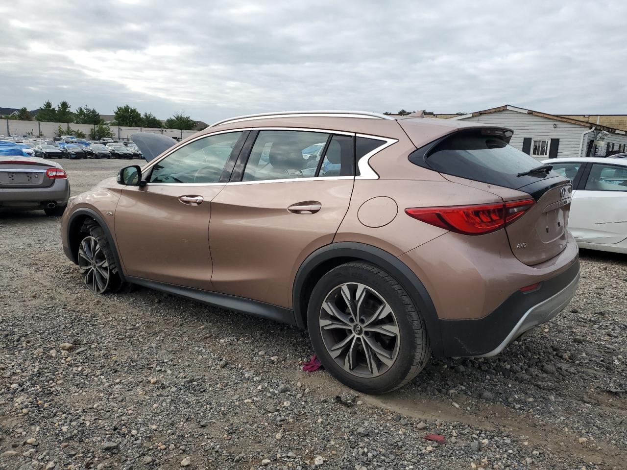 2017 Infiniti QX30 - Image 2