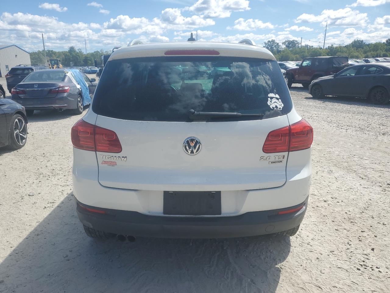 2015 Volkswagen Tiguan S VIN: WVGBV7AX2FW571361 Lot: 70838934