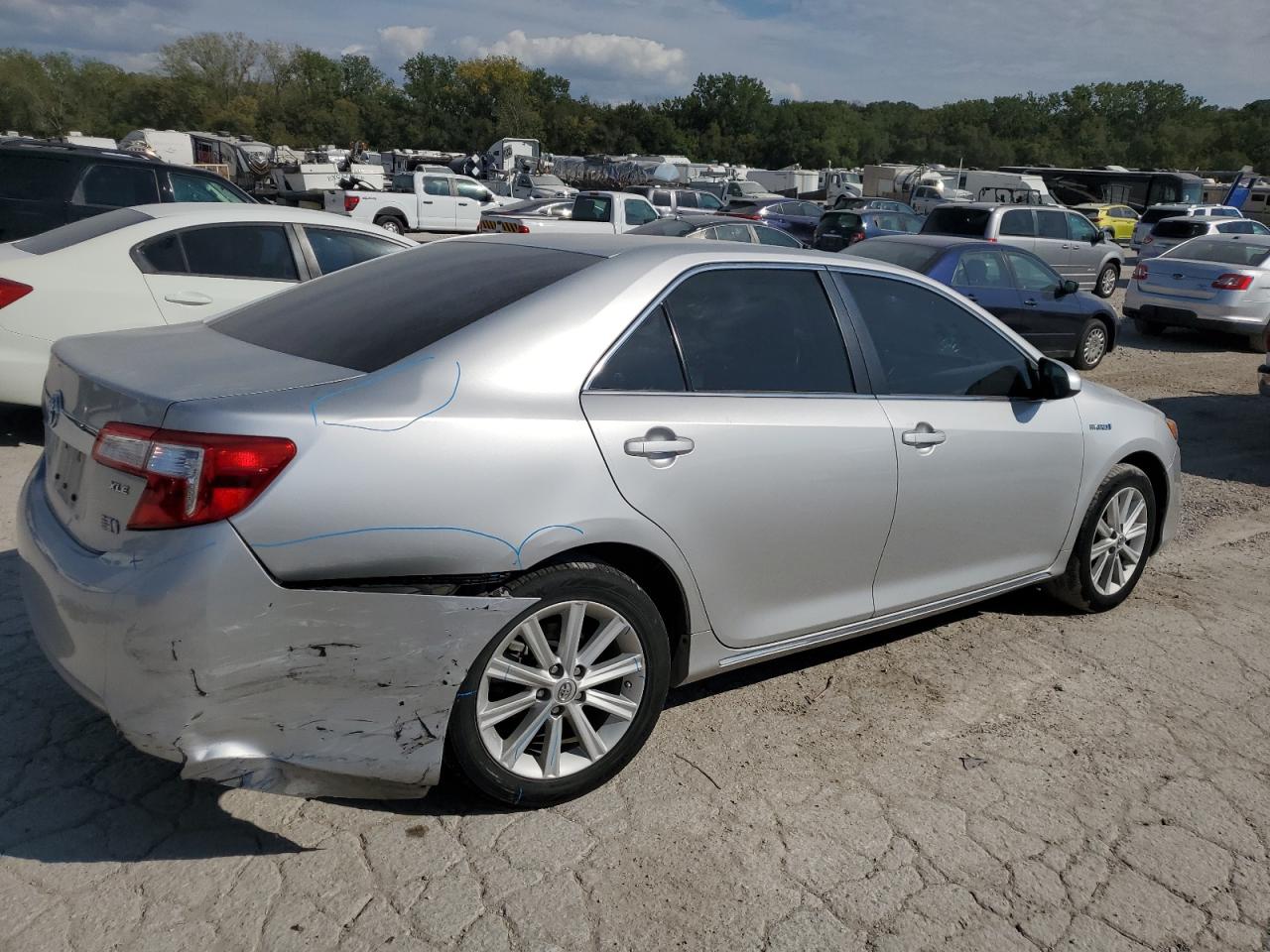 VIN 4T1BD1FK0DU076310 2013 TOYOTA CAMRY no.3