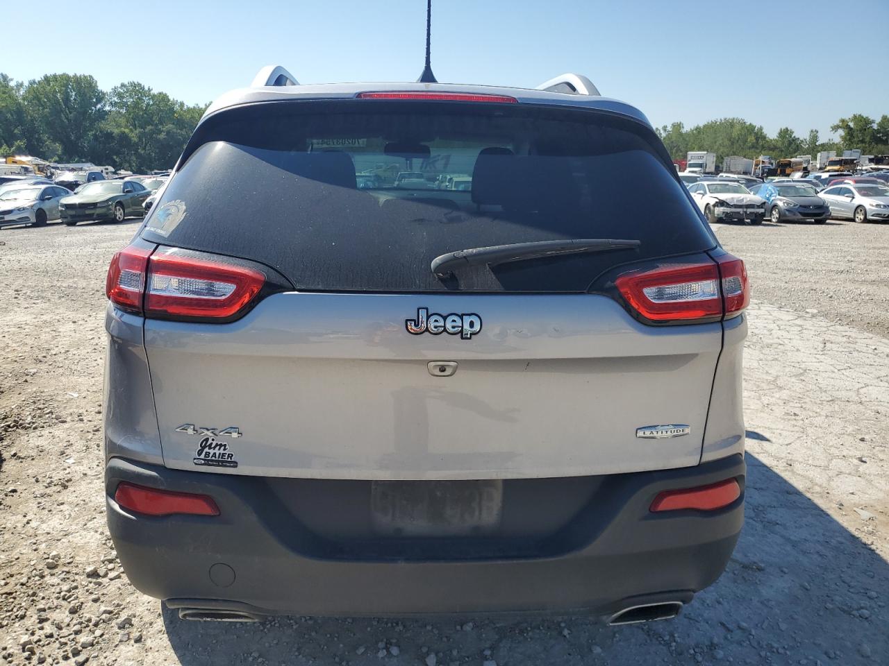 1C4PJMCS3HD213657 2017 Jeep Cherokee Latitude