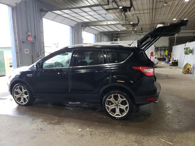  FORD ESCAPE 2017 Czarny