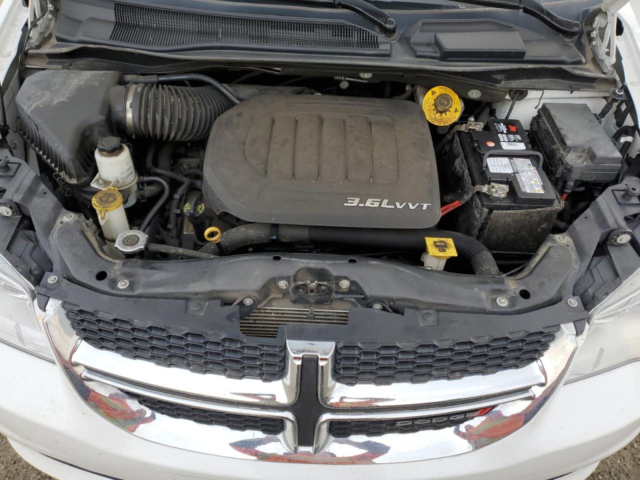 2017 Dodge Caravan - Image 12