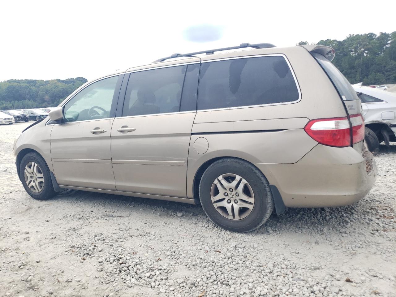 2005 Honda Odyssey - Image 2