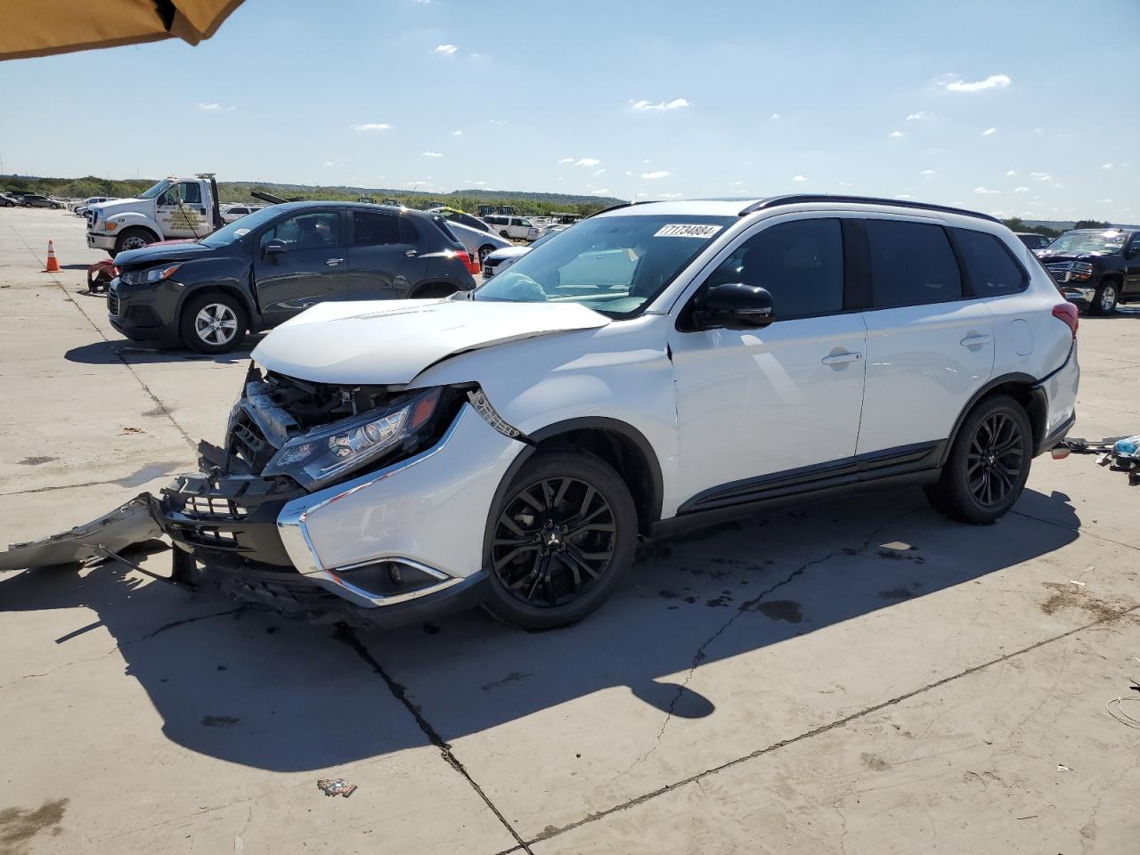 2018 Mitsubishi Outlander - Image 1