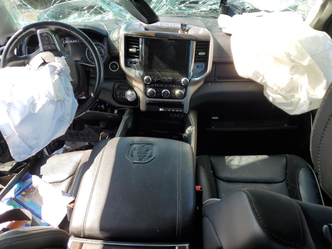 2022 RAM 1500 - Image 8