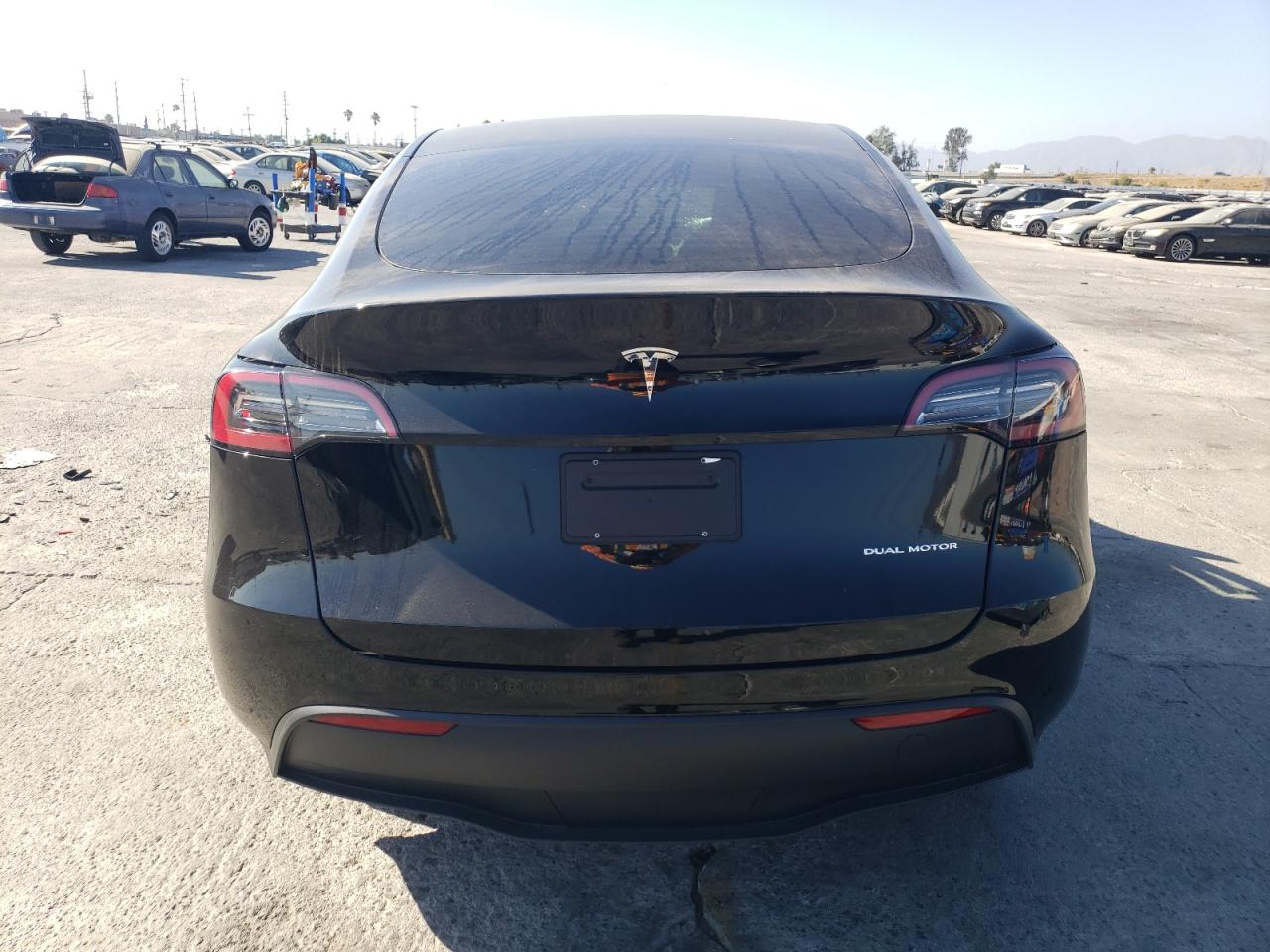 7SAYGDEE7RA305455 2024 Tesla Model Y