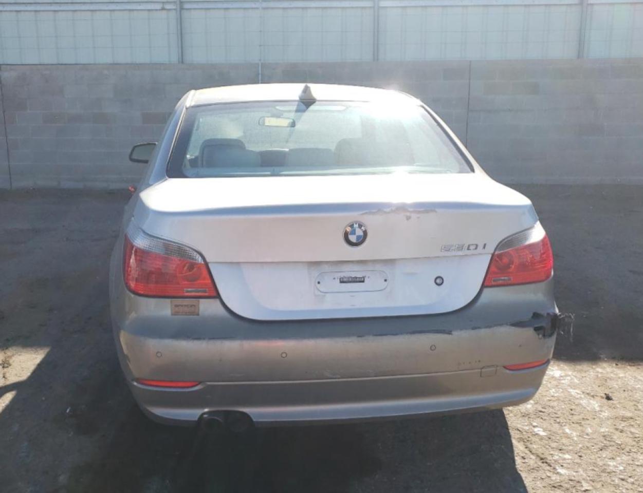 WBANV9C50AC138976 2010 BMW 535 Xi