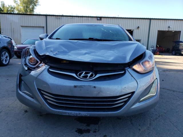  HYUNDAI ELANTRA 2016 Srebrny