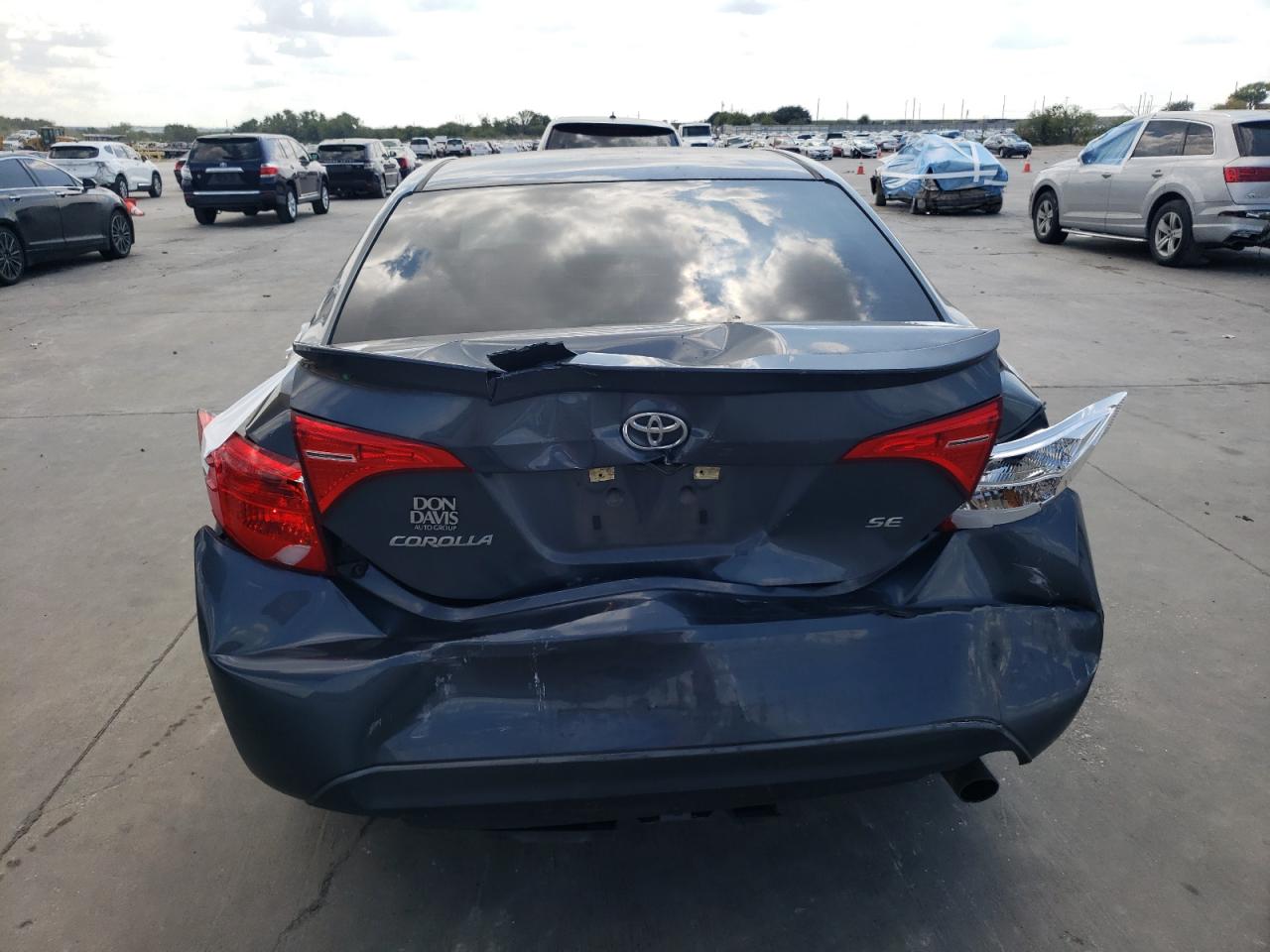 2018 Toyota Corolla L VIN: 5YFBURHE2JP801814 Lot: 71532444